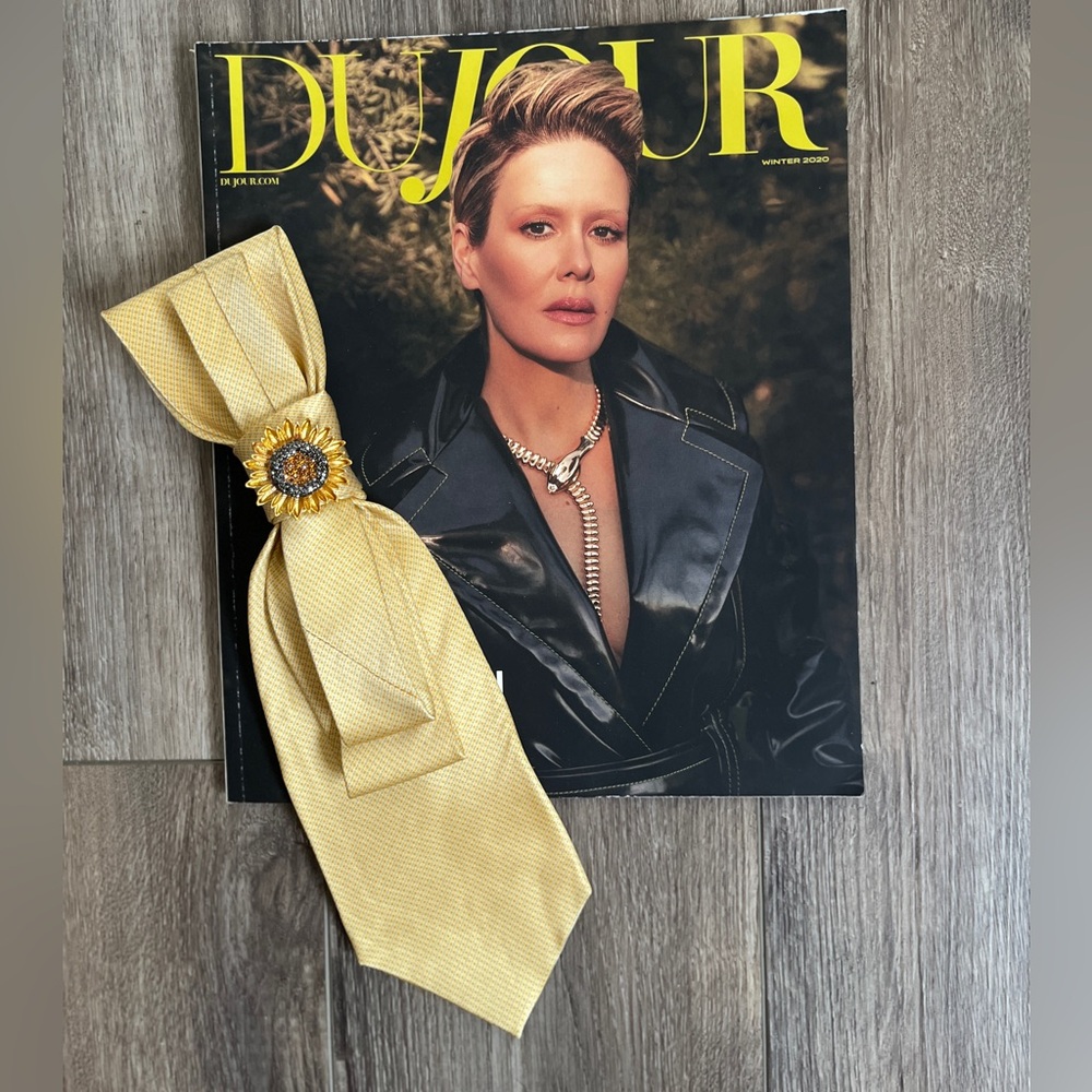 Elegant Yellow Gold Women's Tie Necklace with Brooch by Bougie Rouge